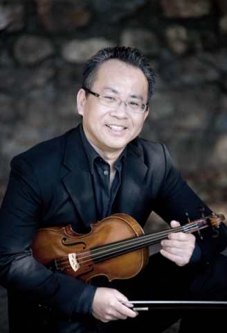 Wakeford teaches group and private violin classes